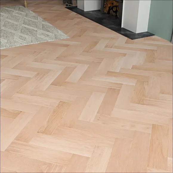 New Tone Oak 10mm Parquet Flooring - Image 3